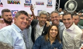 Deputado Gabriel Nunes acompanha governador em festa junina