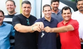 Deputado Gabriel Nunes participa de entrega de Caminhão Pipa e acompanhamento de diversas obras, em Olindina 