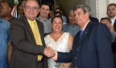 Prefeito Colbert Martins Filho vai a Portugal e transmite o cargo ao vereador José Carneiro Rocha