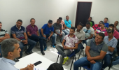 Robinson Almeida se reúne com trabalhadores do transporte complementar em Feira