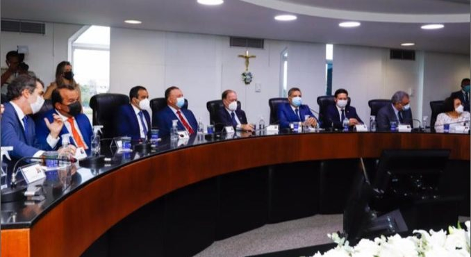 Adolfo Menezes elogiou tragetória do novo presidente do Tribunal de Contas