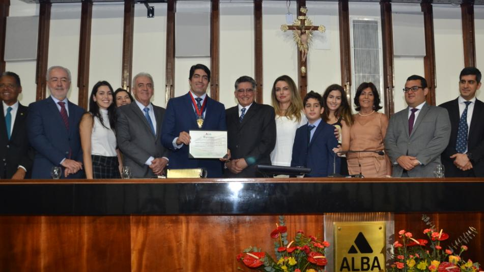 ALBA concede Comenda 2 de Julho ao deputado federal Otto Alencar Filho