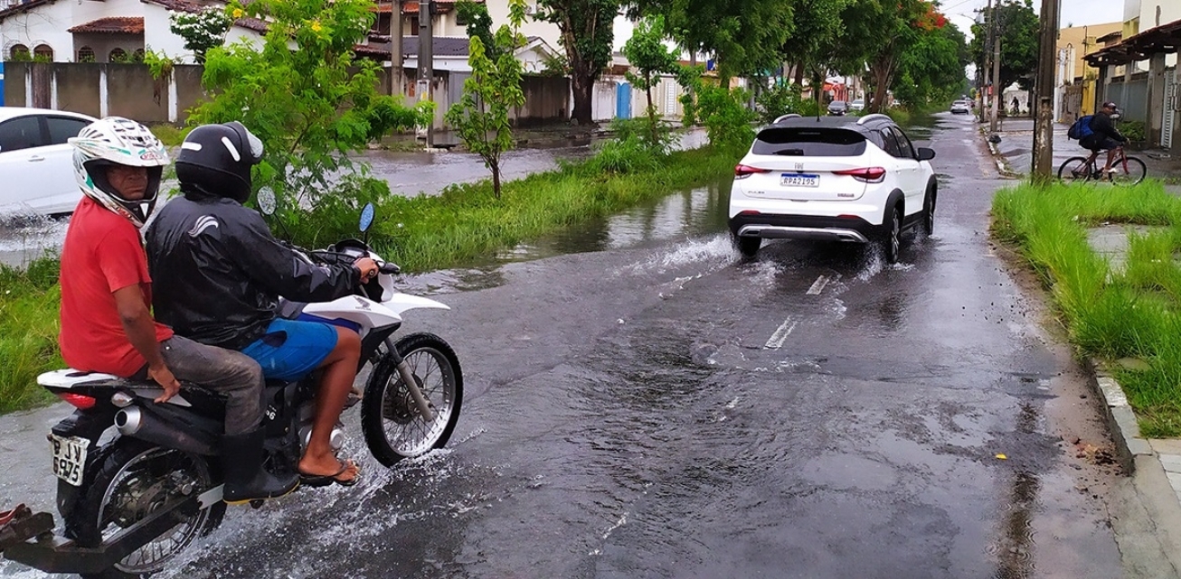 ALERTA: Cuidados no trânsito devem ser redobrados no período chuvoso