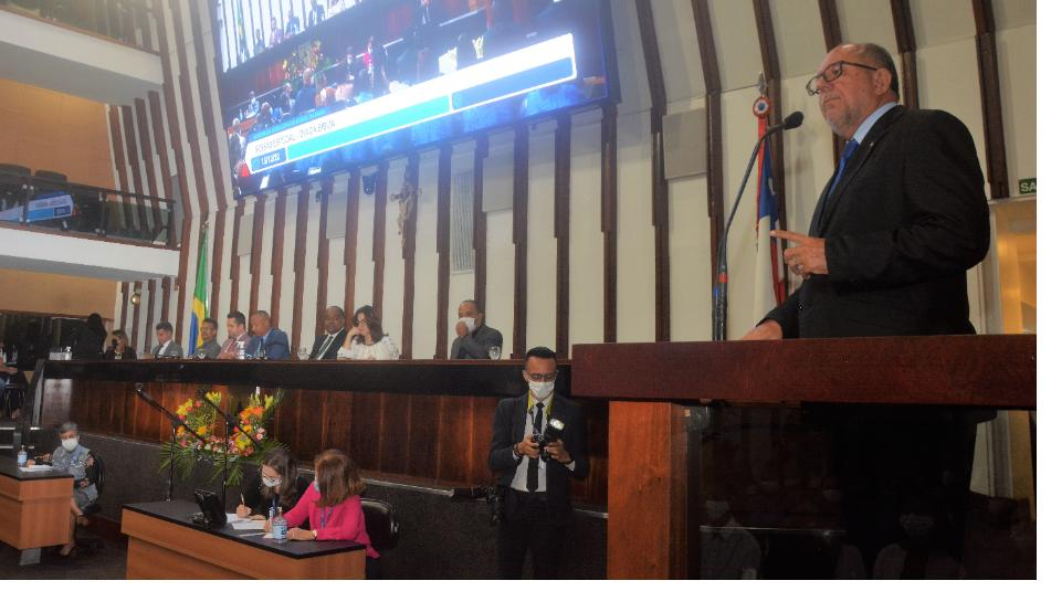 ASSEMBLEIA CELEBRA O DIA DA BÍBLIA COM SESSÃO ESPECIAL