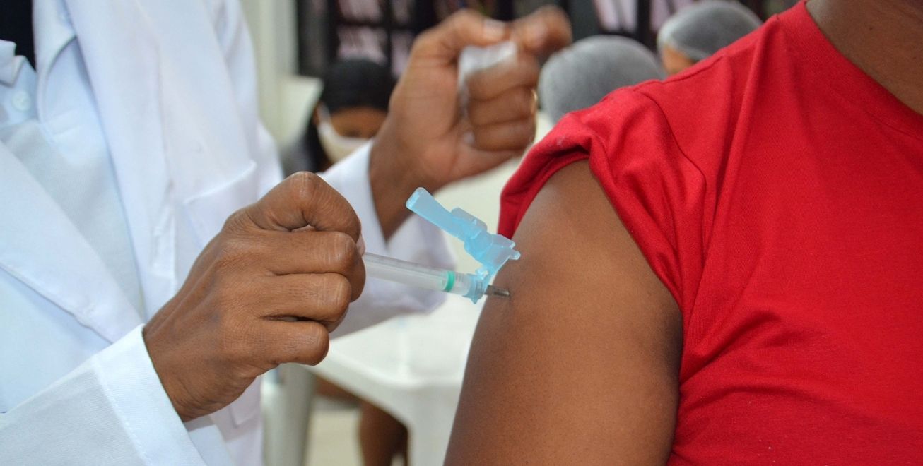 Aumenta em 86% procura por vacina contra Covid em Feira