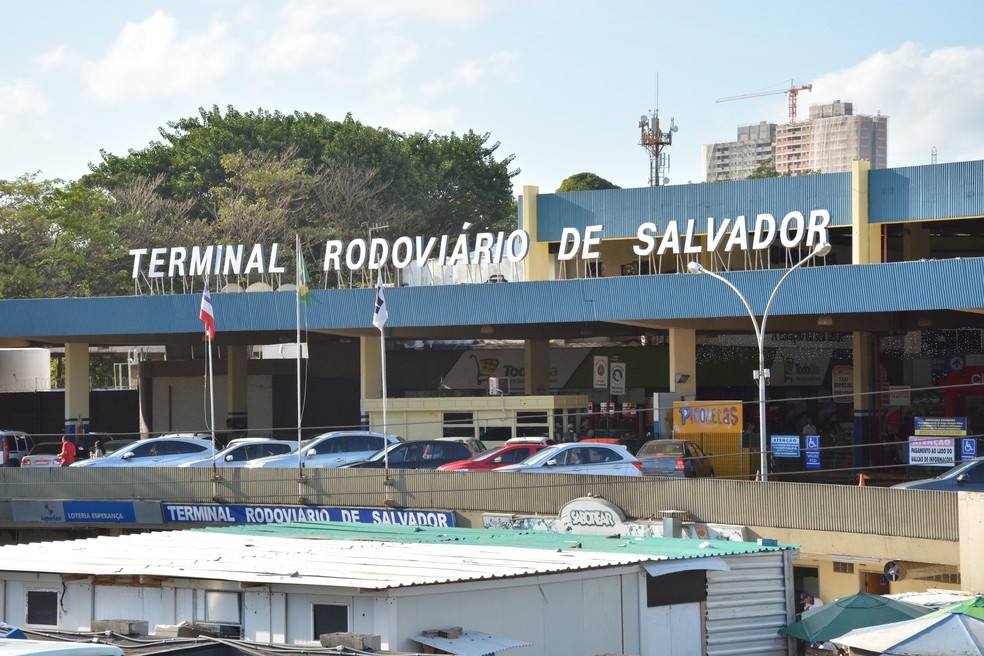 Bahia tem mais 14 municípios com transporte suspenso; total chega a 300 