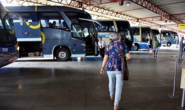 Bahia tem mais três municípios com transporte suspenso