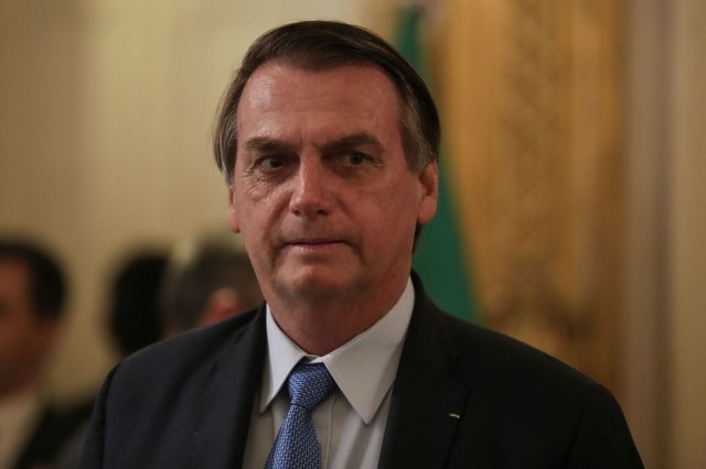 Bolsonaro diz que ataque dos EUA no Iraque 'vai impactar' preço dos combustíveis no Brasil