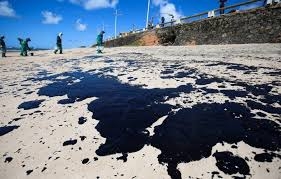 Bombeiros fazem nova limpeza e monitoramento de praias do Litoral Norte nesta quarta