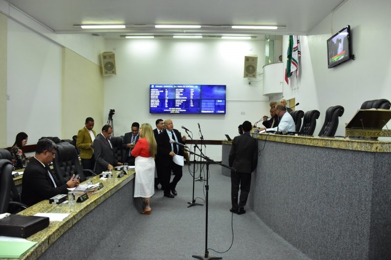 Câmara de Feira aprova modificações na estrutura organizacional da Secretaria Municipal de Administração