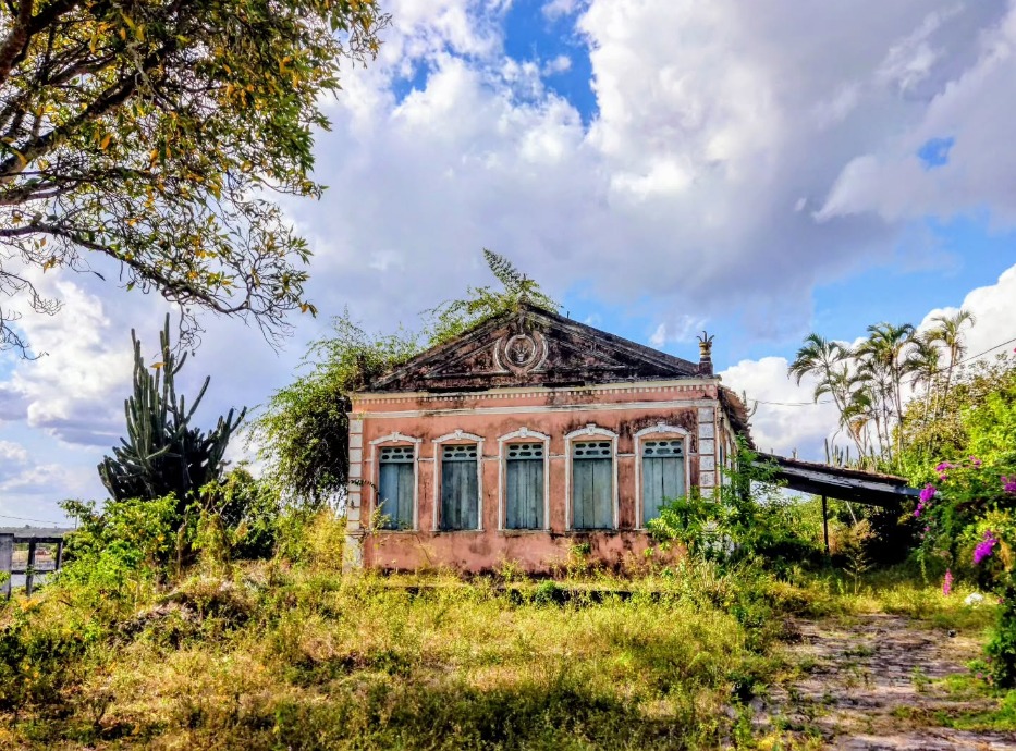 Casarão histórico de São Vicente, em Tiquaruçu, necessita de reforma