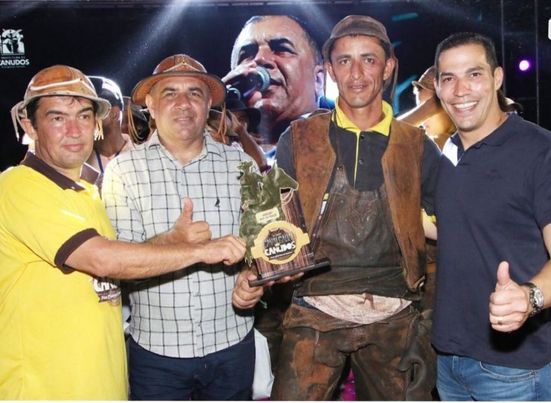 Cavalgada de Canudos: Deputado Gabriel Nunes elogia a tradição do evento