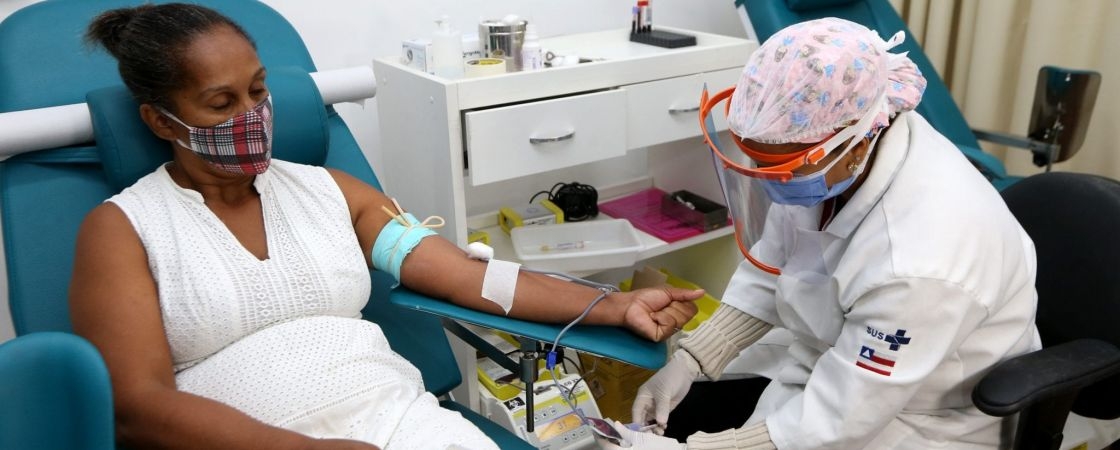 Com estoques de sangue baixos na Bahia, Hemoba convoca doadores