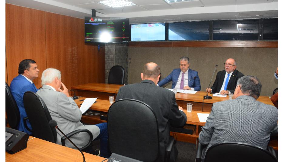 COMISSÃO DE SAÚDE APROVA PROJETO QUE ALERTA SOBRE SINAIS DO AVC 