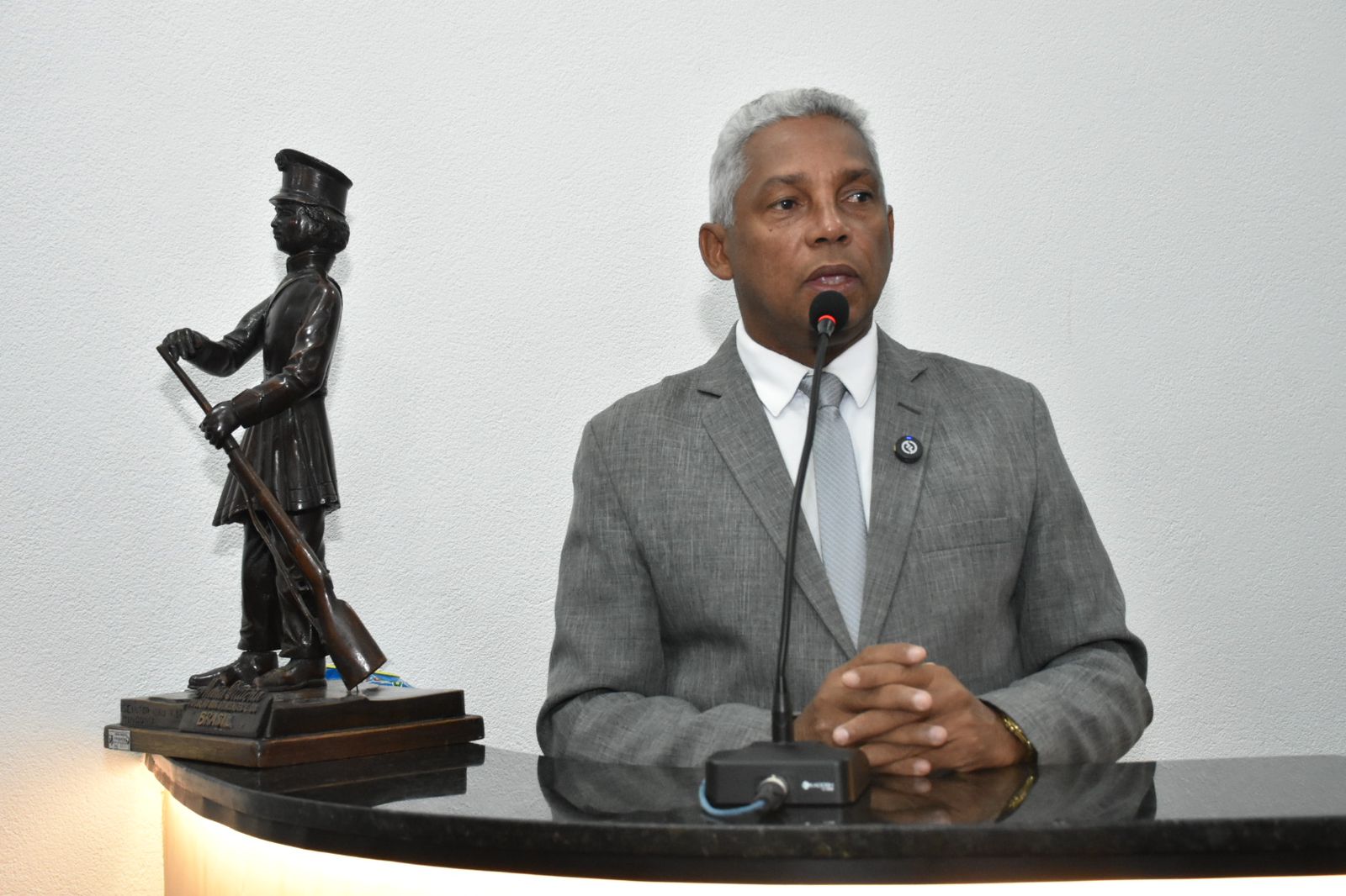 Comunidade pede ponto de ônibus em rua no entorno da Lagoa Grande
