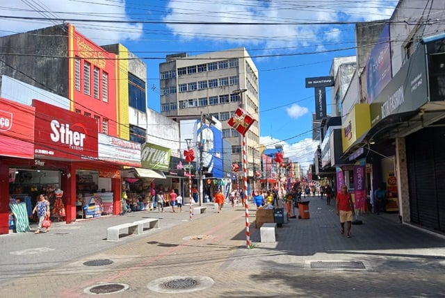 Definido horário especial do comércio de Feira de Santana para o Natal; confira