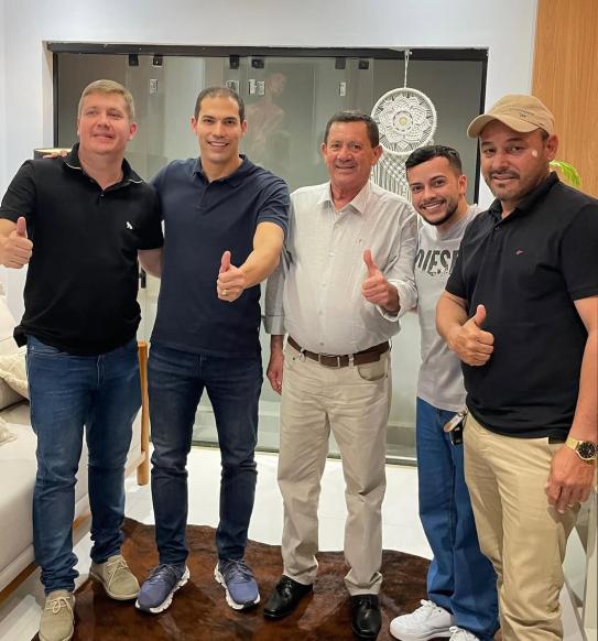 Deputado Federal Gabriel Nunes comparece a festa do Bom Conselho em Cícero Dantas