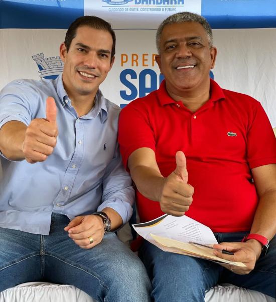 Deputado Federal Gabriel Nunes entrega recursos para a saúde e água para o Mocambo