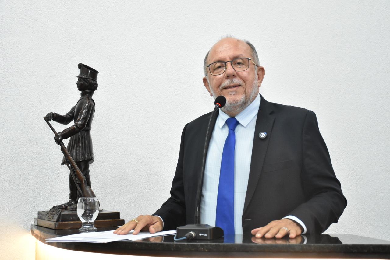 Deputado José de Arimatéia participa de homenagem in memoriam ao jornalista Azevedo Júnior, grande amigo e referência na imprensa baiana