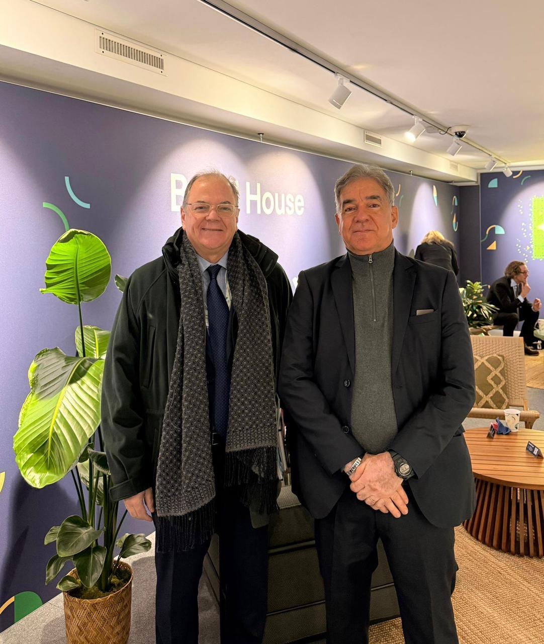 Deputado Zé Neto dialoga com o embaixador do Brasil na Suíça sobre infraestrutura e desenvolvimento no Fórum Econômico de Davos