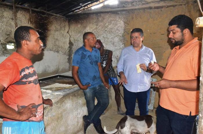 Deputado Alex da Piatã visita comunidade Quilombola e garante apoio para melhorar as vendas dos produtos da agricultura familiar em Aramari