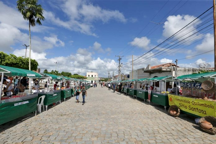 Em Lamarão, Governo anuncia obras para a educação, infraestrutura urbana e agricultura familiar