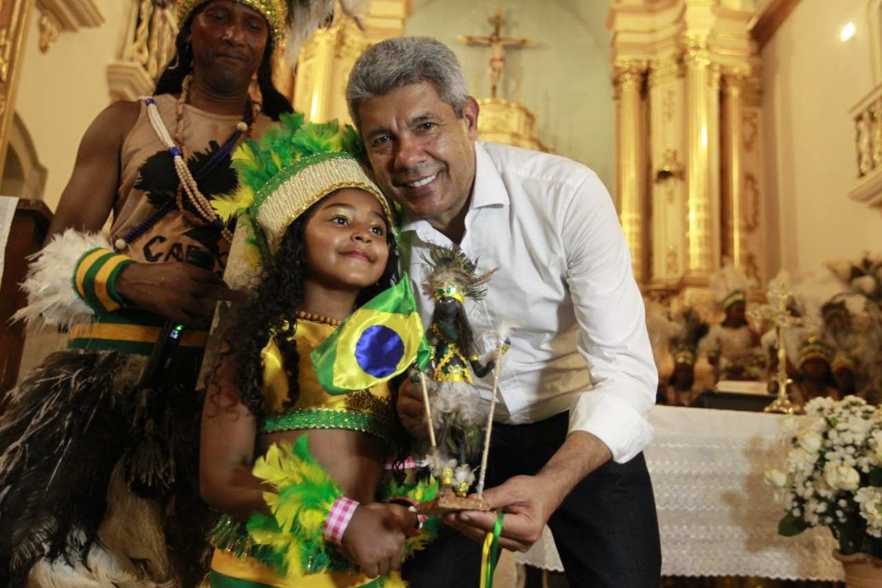 Em primeira visita ao interior, Jerônimo participa das comemorações pelos 200 anos de Independência da Bahia em Itaparica