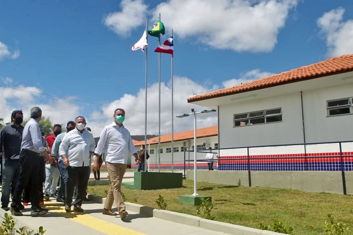 Em Campo Formoso, Rui entrega escola para comunidade quilombola e inaugura parque ecológico