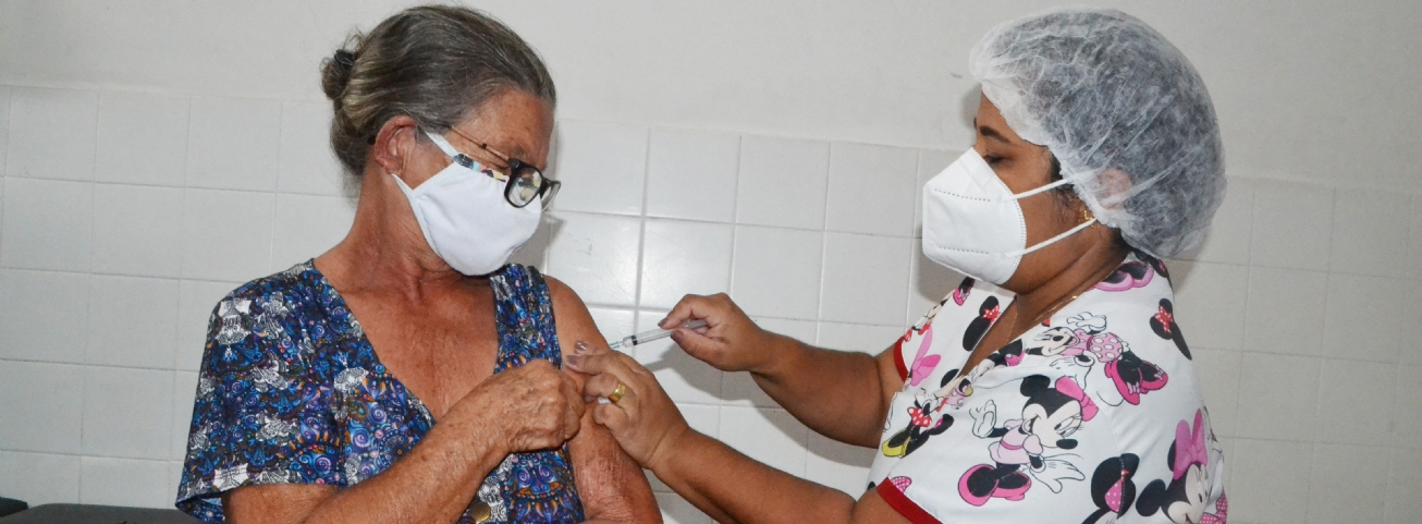 Em Feira, 12.091 pessoas completaram o esquema de vacinação contra Covid-19