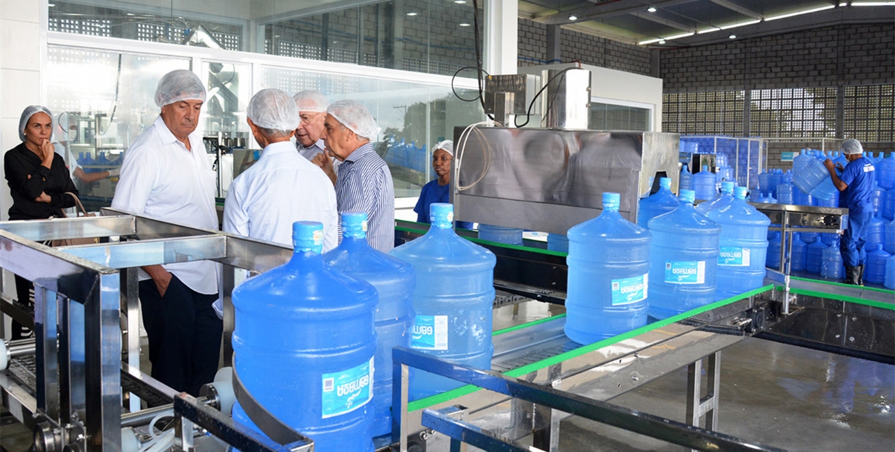 Empresa envasadora de água mineral é instalada em Feira de Santana 