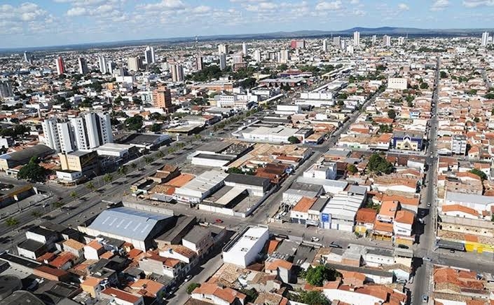 Entre municípios acima de 500 mil habitantes, Feira é destaque positivo na estatística da Covid-19