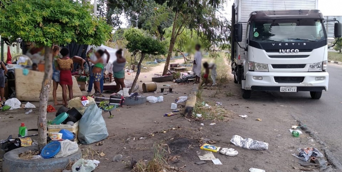 FEIRA DE SANTANA: Famílias que viviam nas imediações do CSU possuem casa e recebem Auxílio Brasil