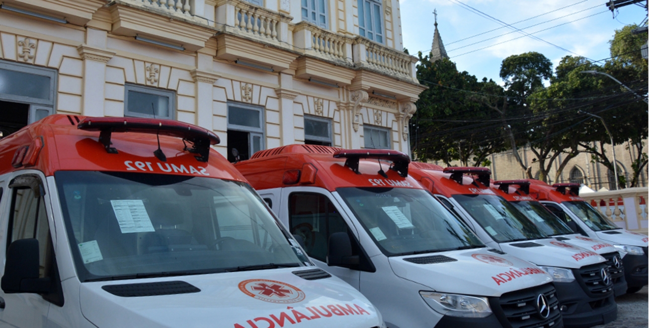 FEIRA DE SANTANA: Novas ambulâncias são incorporadas à frota do SAMU
