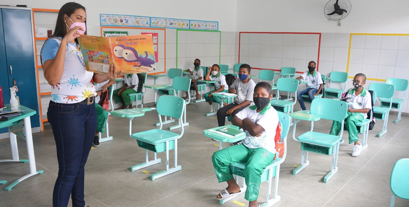 FEIRA DE SANTANA: Prefeitura convoca mais 89 professores para atuar temporariamente