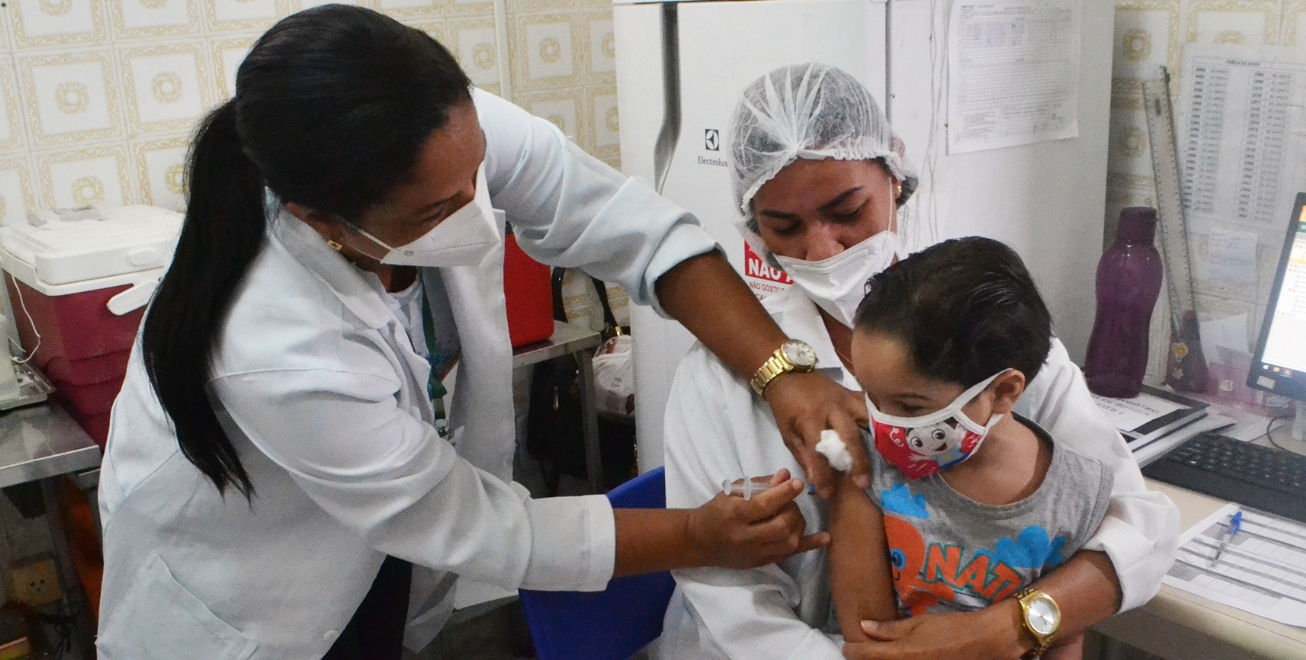 FEIRA DE SANTANA: Vacina contra Covid-19 para crianças e adolescentes até 17 anos nesta quinta-feira