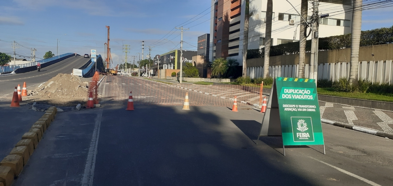 FEIRA DE SANTANA: Ampliações dos viadutos levam interdições e mudanças no trânsito próximo às obras