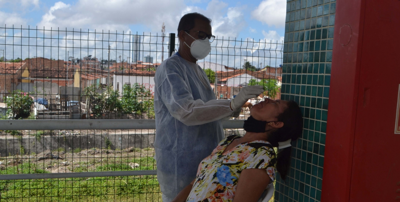 FEIRA DE SANTANA: Com aumento de profissionais infectados, testagens serão limitadas