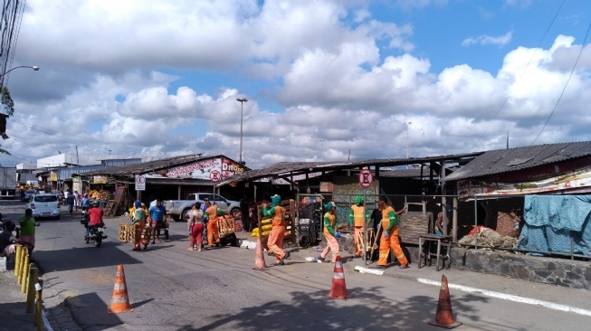 FEIRA DE SANTANA: Força Tarefa promove organização e limpeza do Centro de Abastecimento