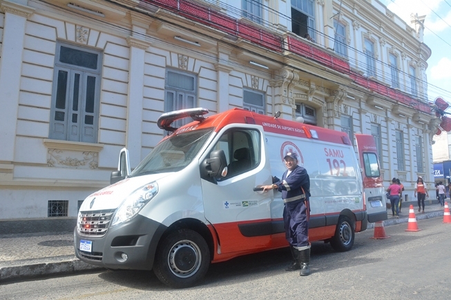 Feira de Santana: Frota do SAMU ganha nova ambulância básica