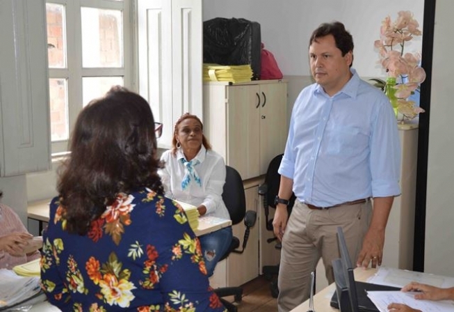 FEIRA DE SANTANA: Novo secretário de Educação acumula experiência em gestão pública