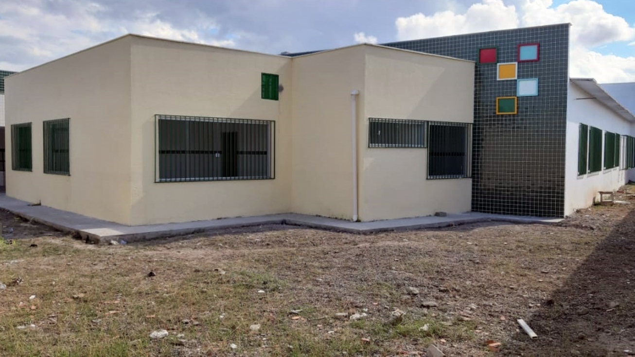 FEIRA DE SANTANA - Onze escolas municipais estão em obras: duas vão ganhar prédios novos