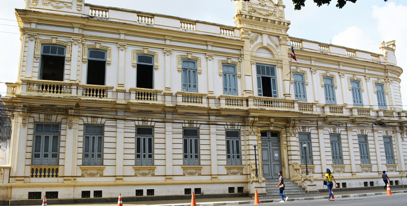 FEIRA DE SANTANA: Paço Municipal e Secretaria de Comunicação fechados para desinfecção na tarde de hoje