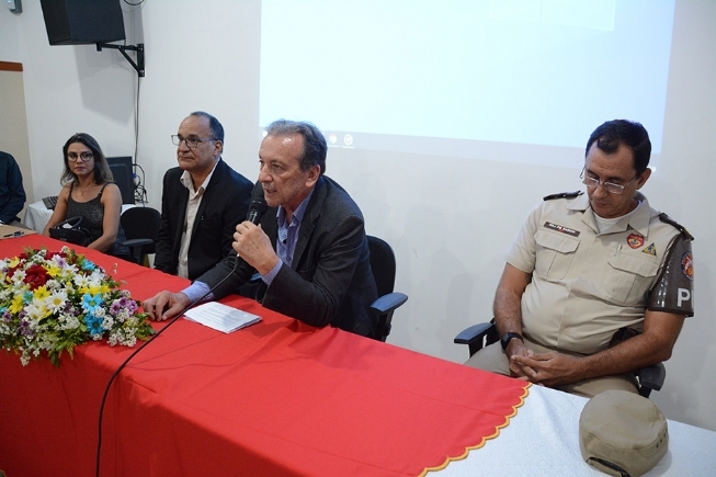 FEIRA DE SANTANA: Prêmio Guardiões do Meio Ambiente foi entregue a cinco escolas municipais