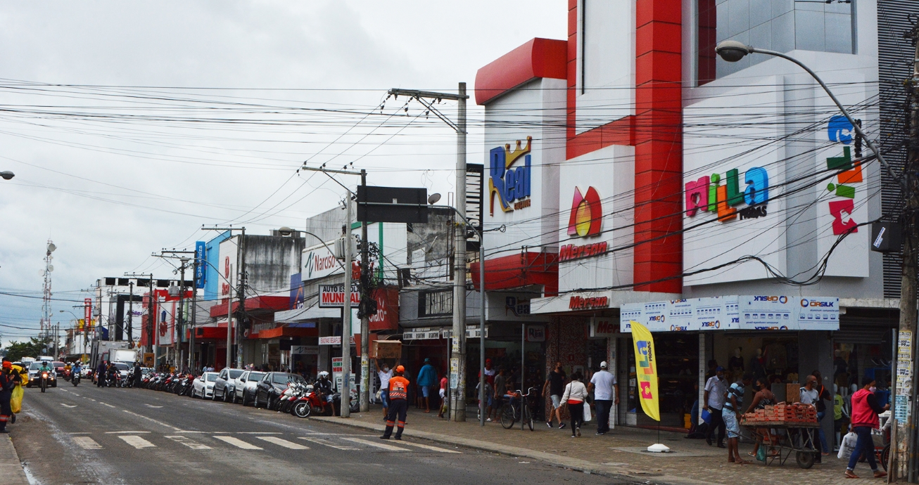 FEIRA DE SANTANA: Segunda parcela do décimo terceiro salário injeta R$ 11 milhões na economia feirense