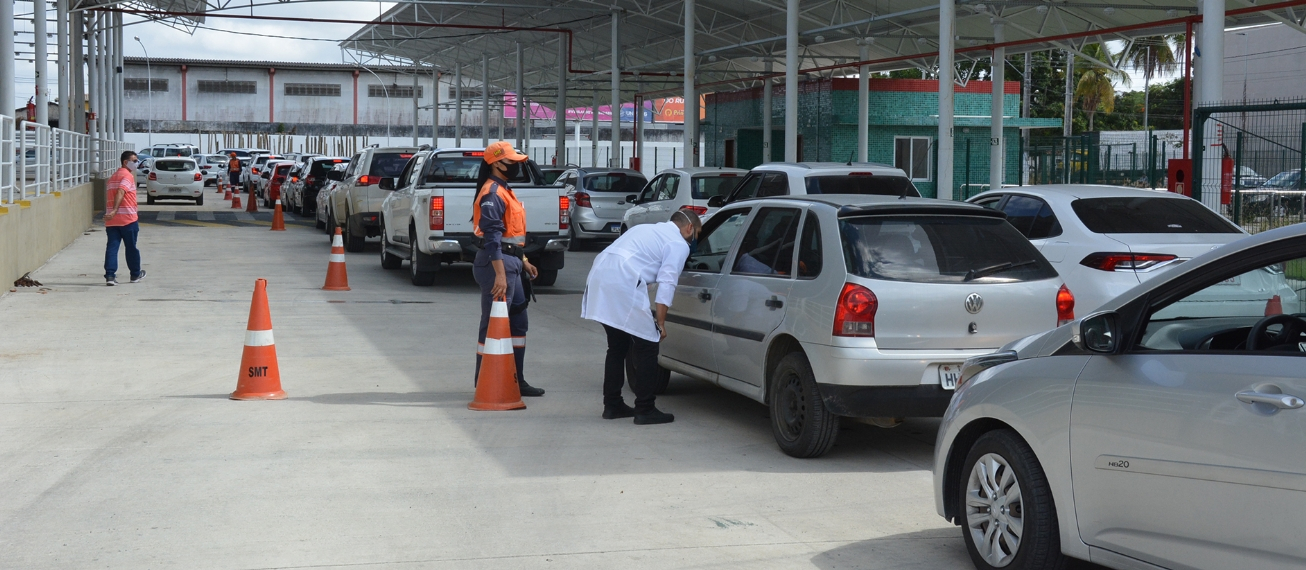 FEIRA DE SANTANA: Vacinação em drive-thru suspensa a partir desta quinta, 04
