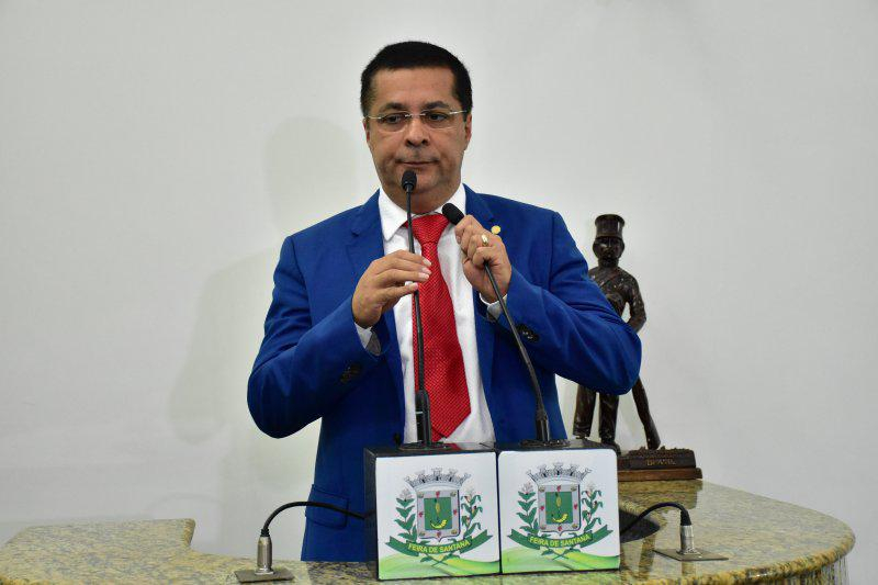 Fernando acusa presidente de sindicato e sugere CPI para o transporte coletivo em Feira