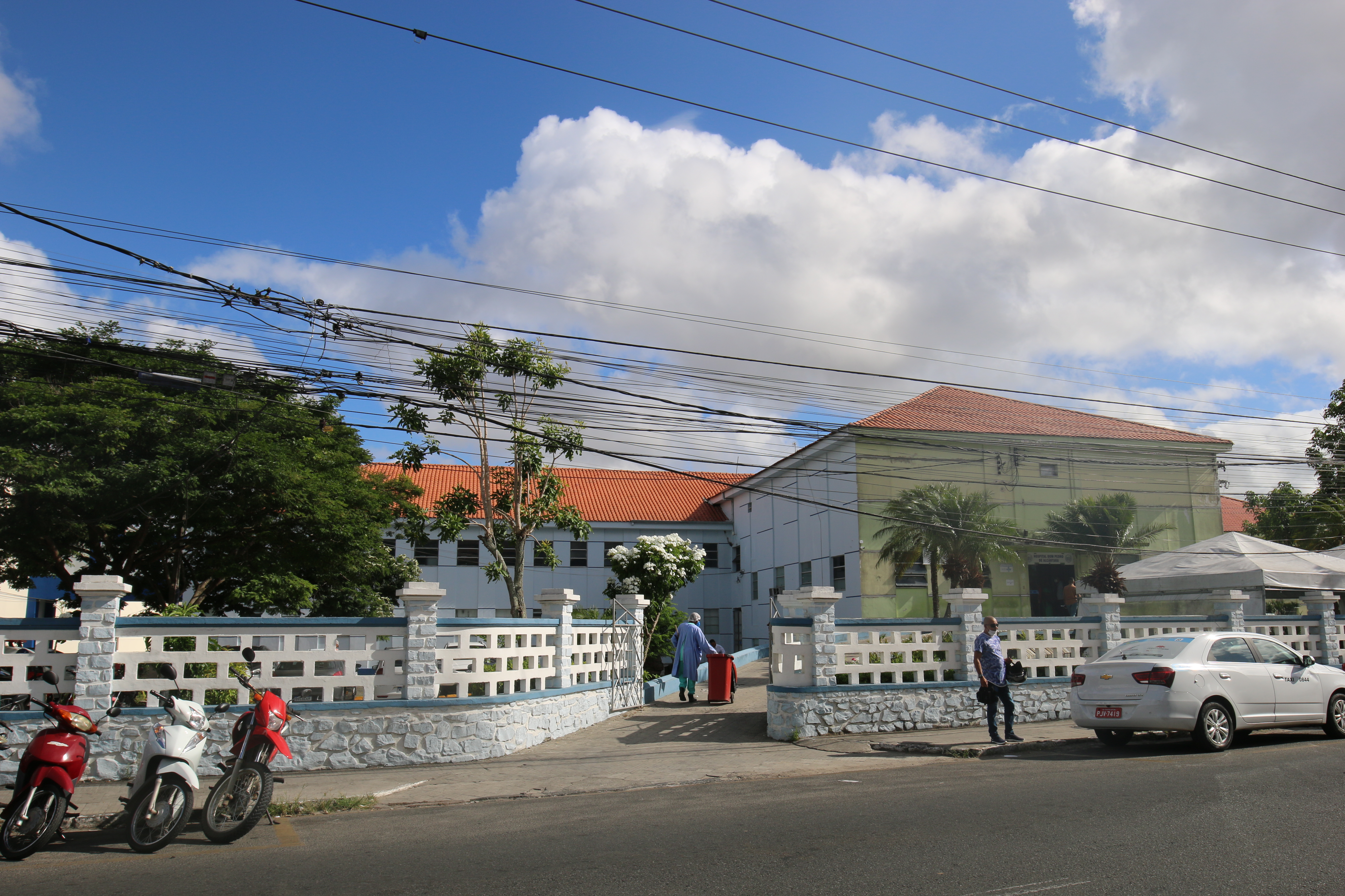 Governo do Estado contrata Hospital Dom Pedro para ampliar serviço cardiológico em Feira de Santana