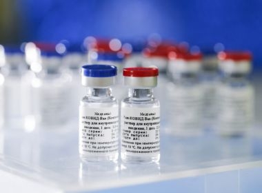Governo da Bahia diz que parceria prevê produção de 50 milhões de doses da vacina russa
