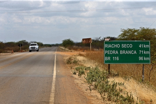 Governo do Estado recupera mais de 90 quilômetros de estrada na região de Curaçá