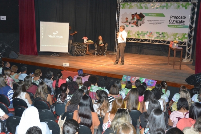 Governo Municipal lança a Proposta Curricular de Ensino Fundamental